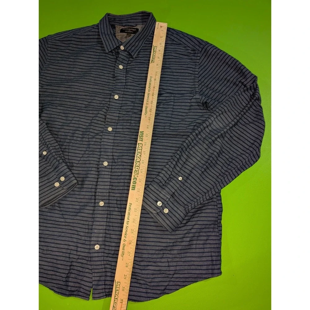 Banana Republic Soft Wash Slim Fit‎ Button Up Shirt Men's XL Blue Striped